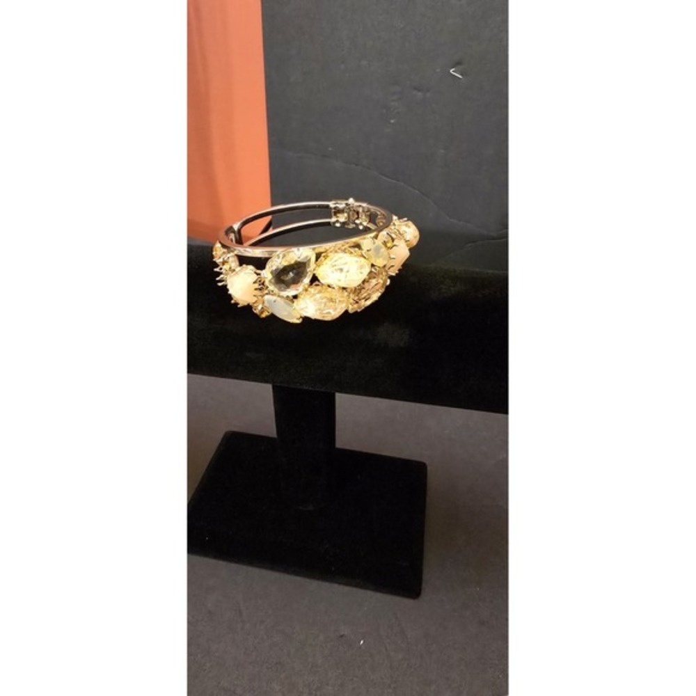 Gorgeous 50s Juliana D&E Yellow Clamper Bracelet‎ with Matching Earrings Set